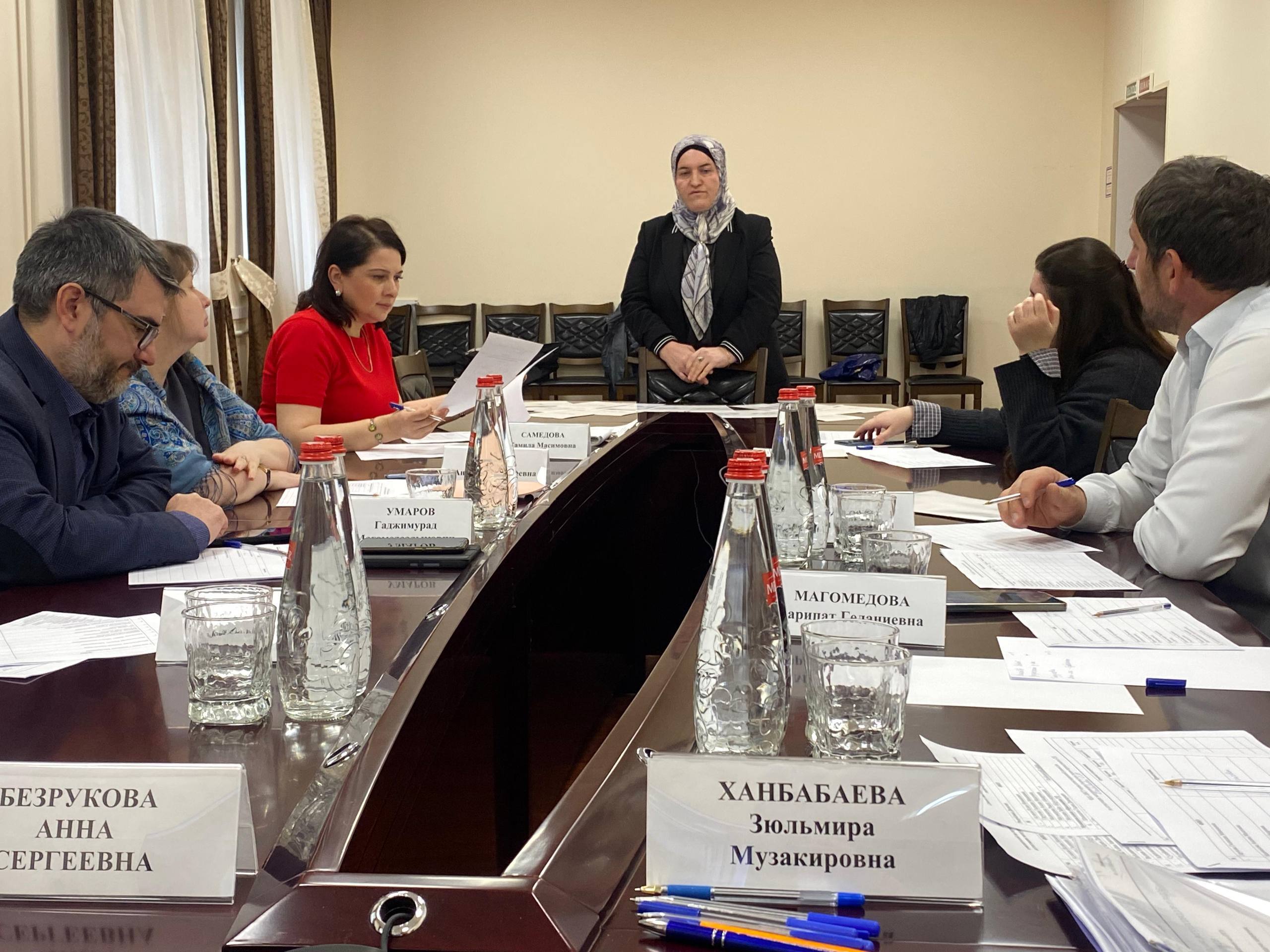 Определены сроки проведения аттестаций экскурсоводов (гидов) и гидов-переводчиков в Дагестане в I квартале 2026 года.